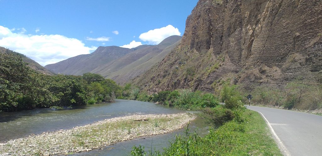 Utcubamba Valley road next to river